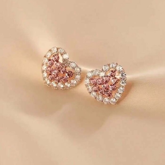 Jewelry - Elegant Heart-Shaped Crystal Earrings